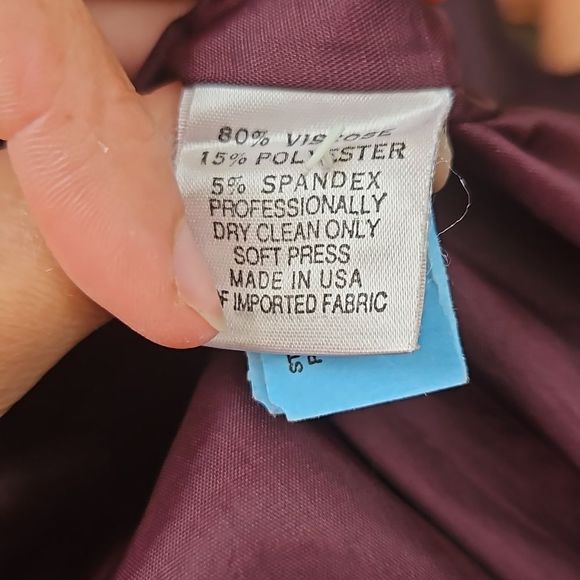 Tamotsu New York 3 button plus size burgundy blazer for work or casual - Picture 5 of 8